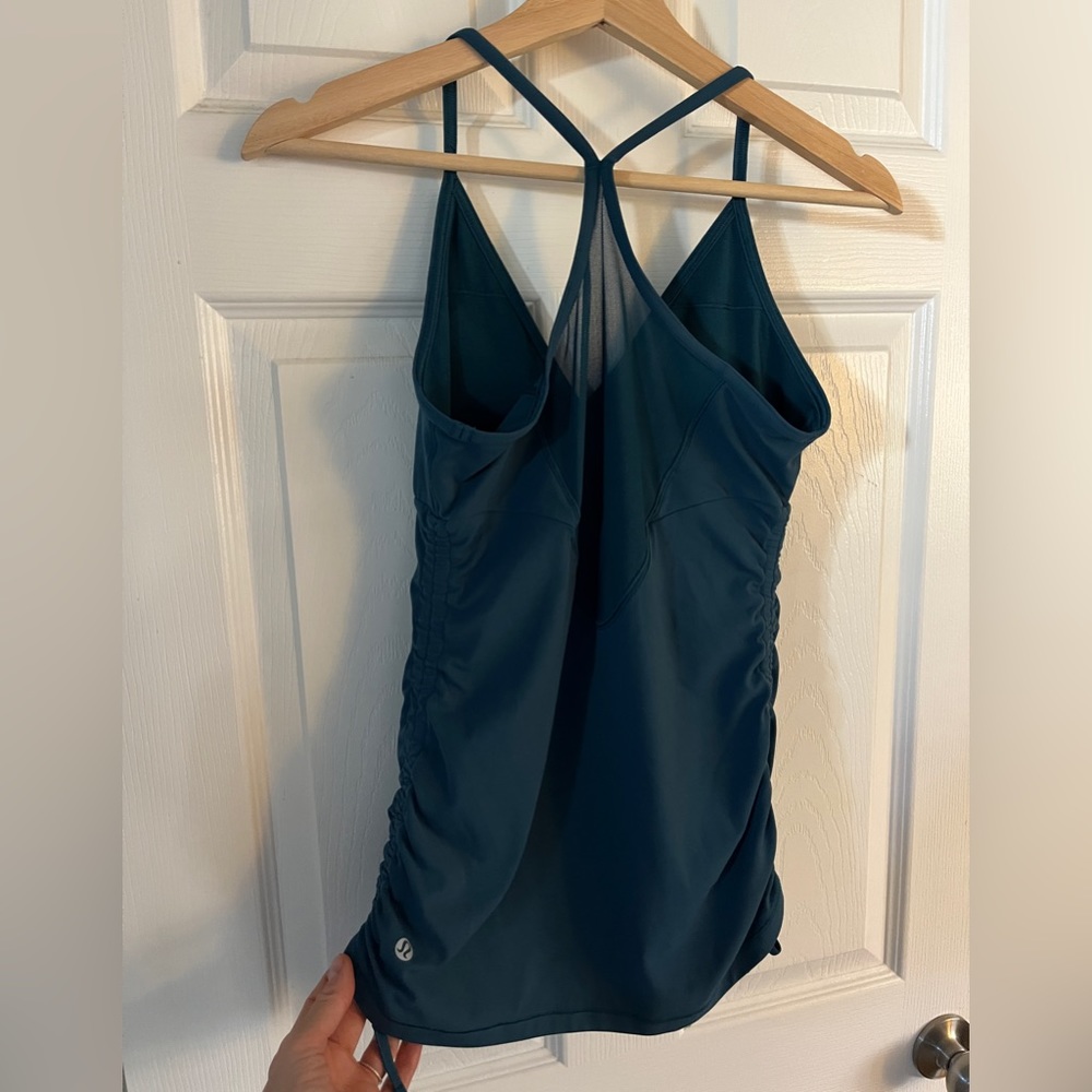 Lululemon 8 blue tank with drawstring ruching sides and mesh back like new